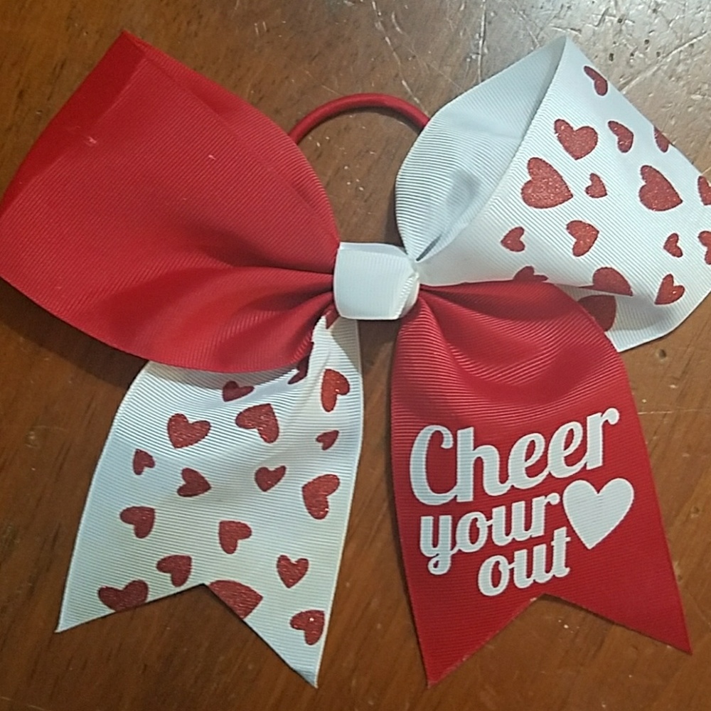 Cheer bow